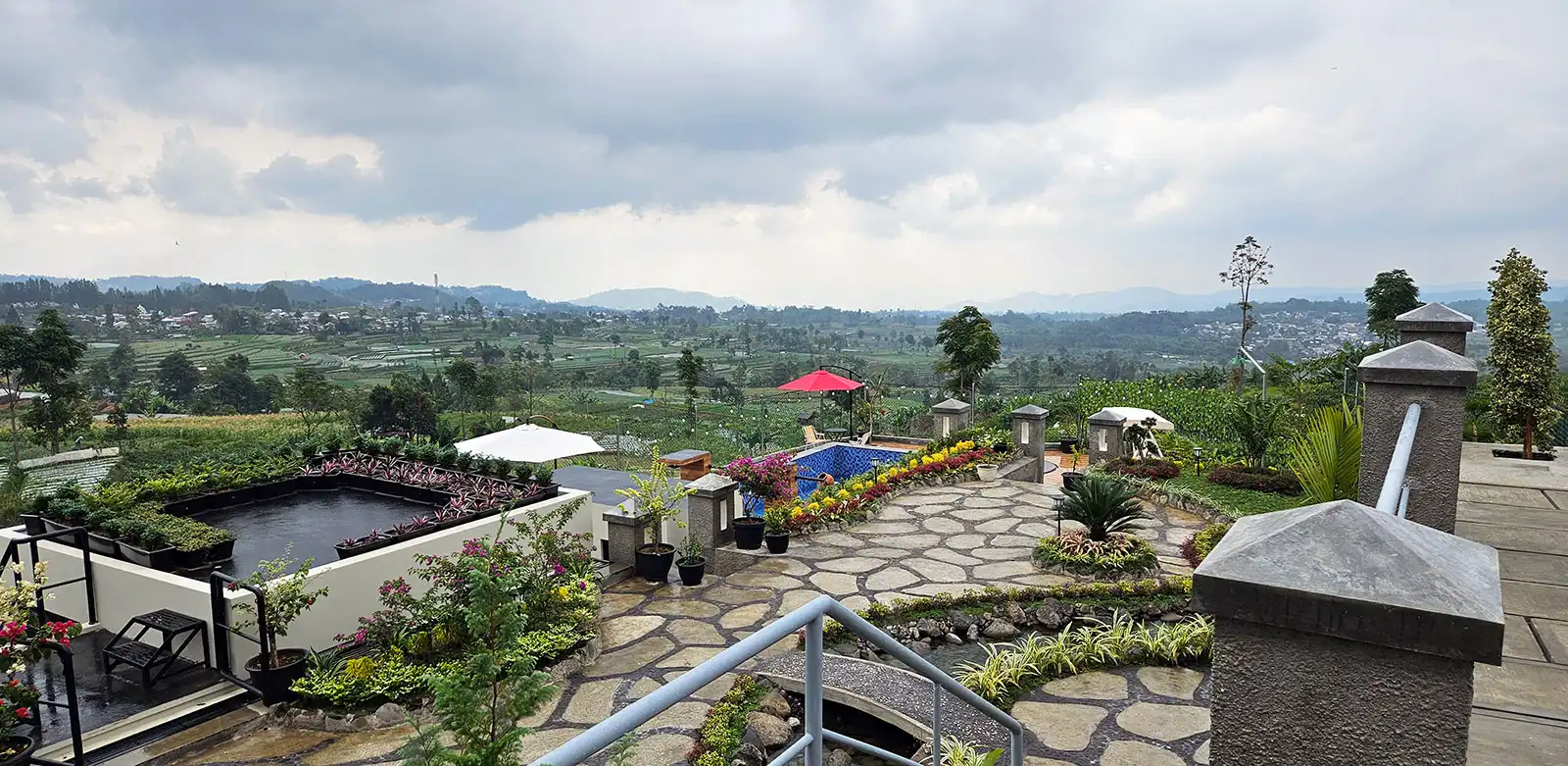 Pagi yang dimulai dengan kabut